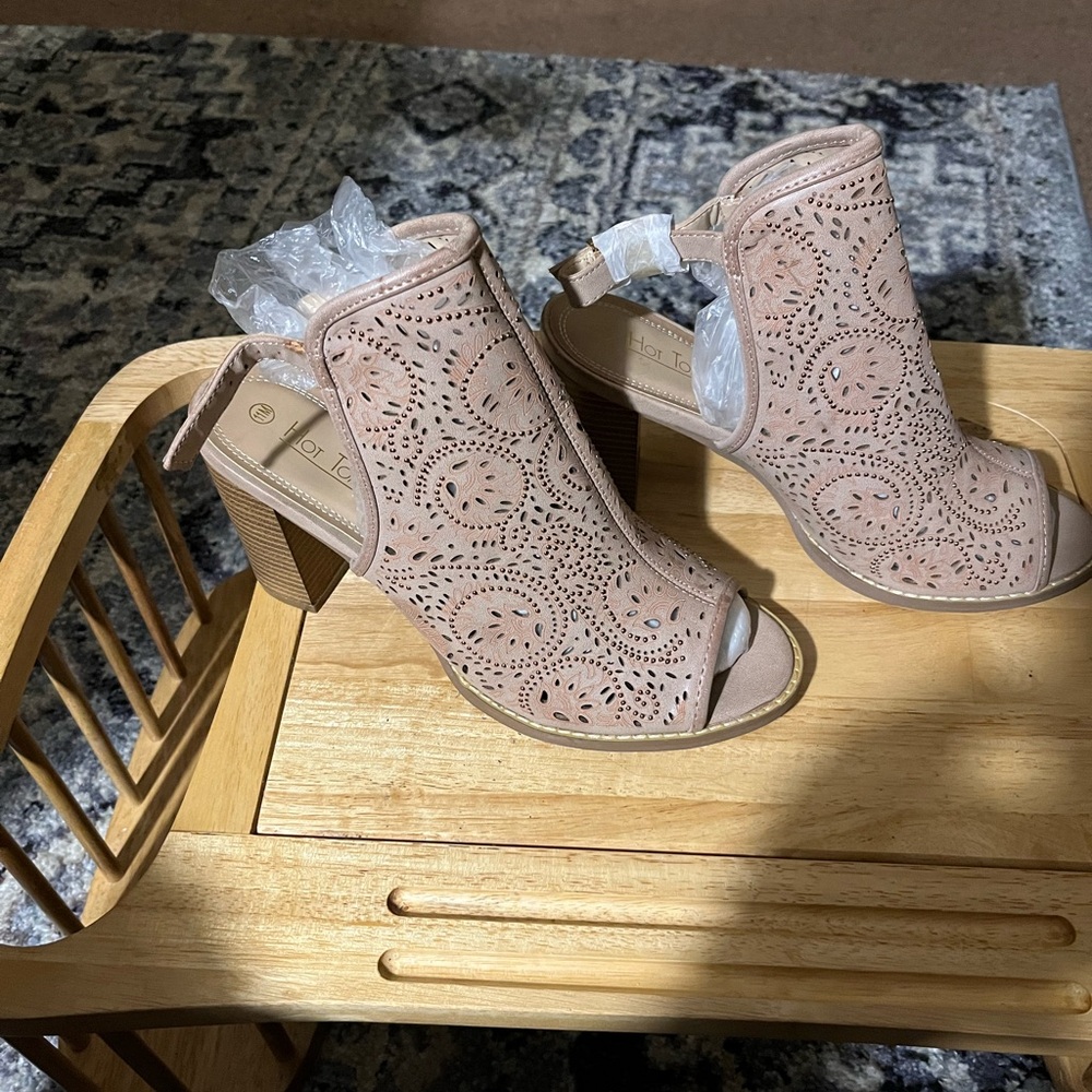 Hot Tomato Beige Peep-Toe Ankle Booties - Picture 2 of 4